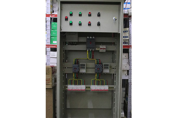山東配電柜如果用在機(jī)房要注意些什么